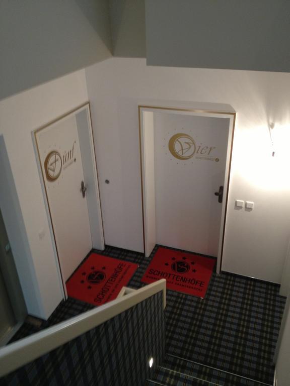 Schottennester Schlafen An Der Kraemerbruecke Erfurt Dış mekan fotoğraf